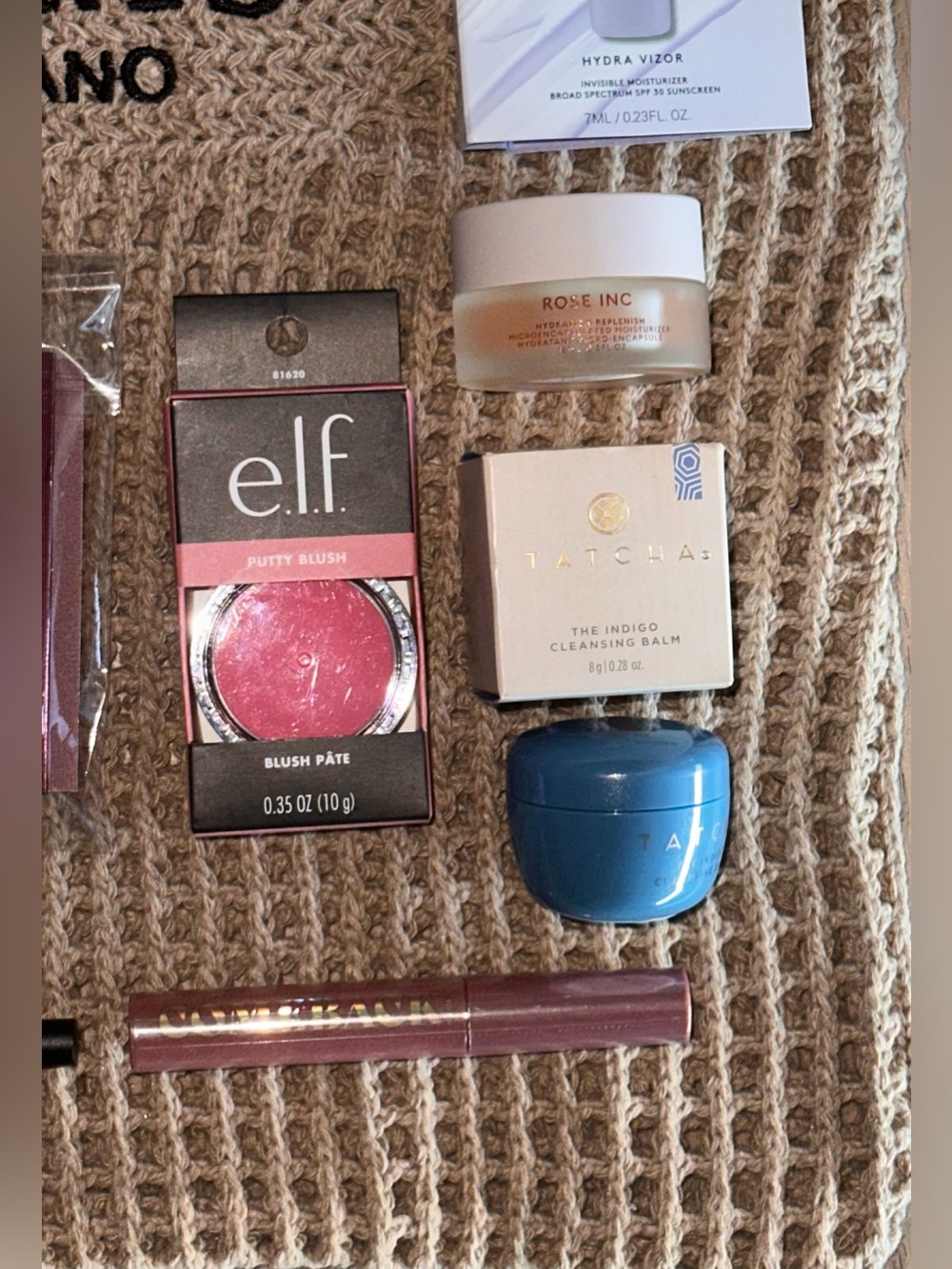 *RESERVED FOR JIGOLD* Resellers 41 Piece Beauty Bundle - Picture 9 of 16